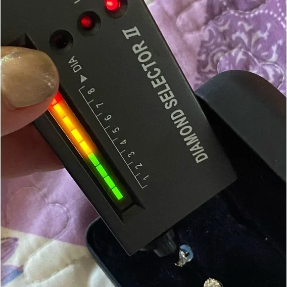 1 Karat Moissanite Stud earrings 1/2 Karat Each Gold Jewelry - Picture 3 of 5